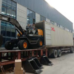 02 units excavators shipped in the container